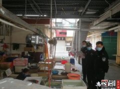 深圳查获辉记海鲜酒楼无证经营榕蛇37...